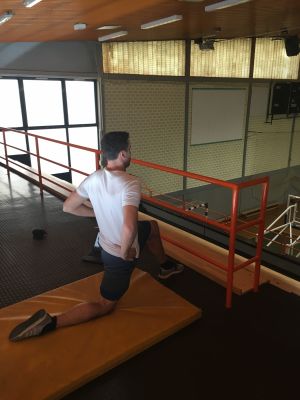 Razteg upogibalk kolka, klek